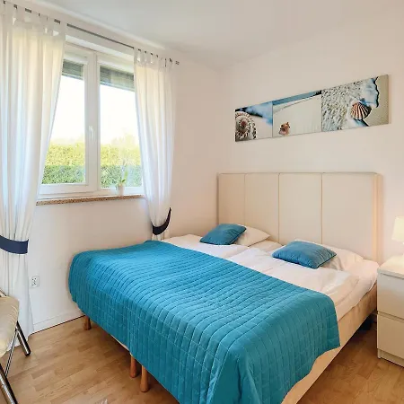 Two-bedroom In Rowy Appartamento